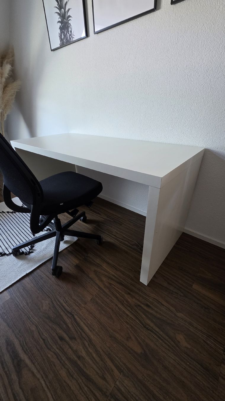 Ikea Schreibtische: Ikea Bürotisch – Gebraucht aus Grenchen von Akarrgaming 1