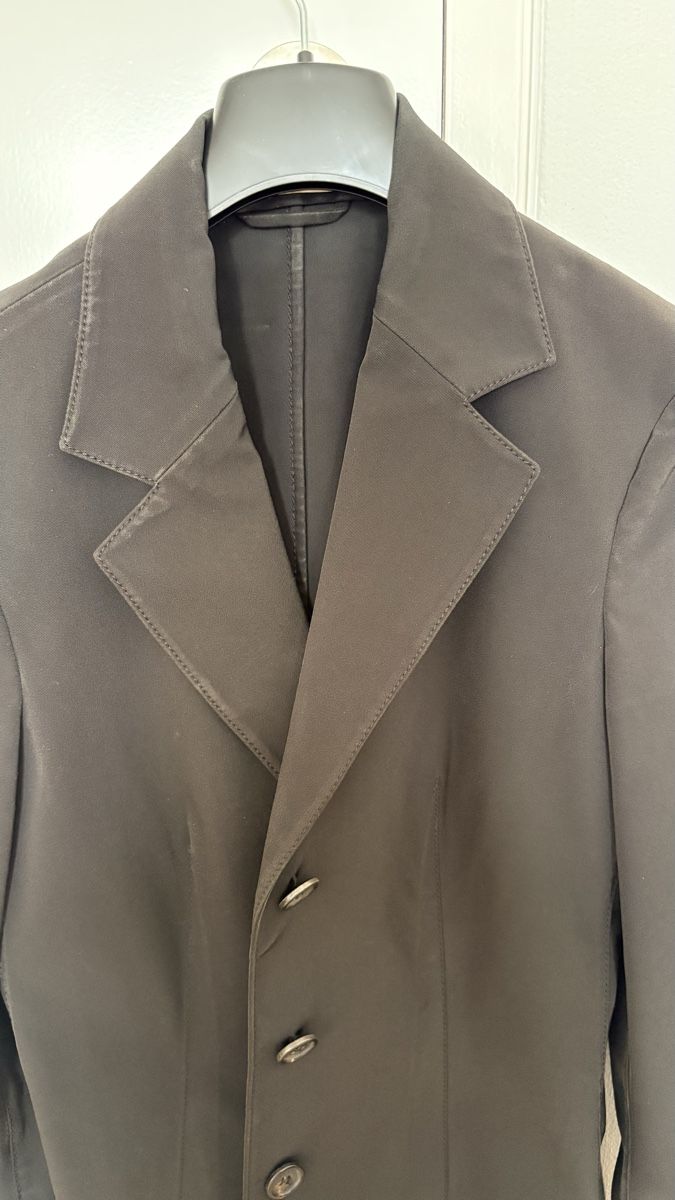 Prada Giacche: Prada nylon jacket  – Usato da St. Gallen venduto da ott_f827 1