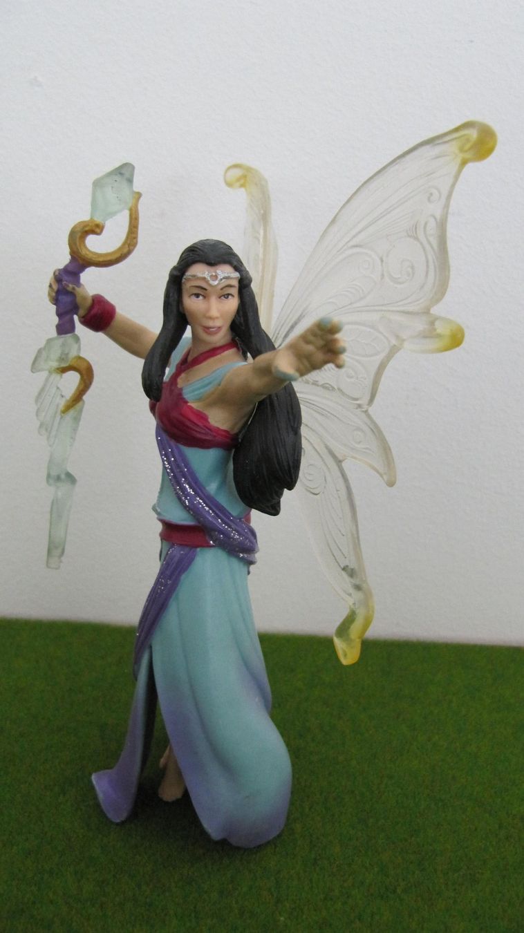 Schleich Giocattoli: Schleich Bayala Elfen Set mit Truhe – Usato da Brunnen venduto da Kiwiland1 3