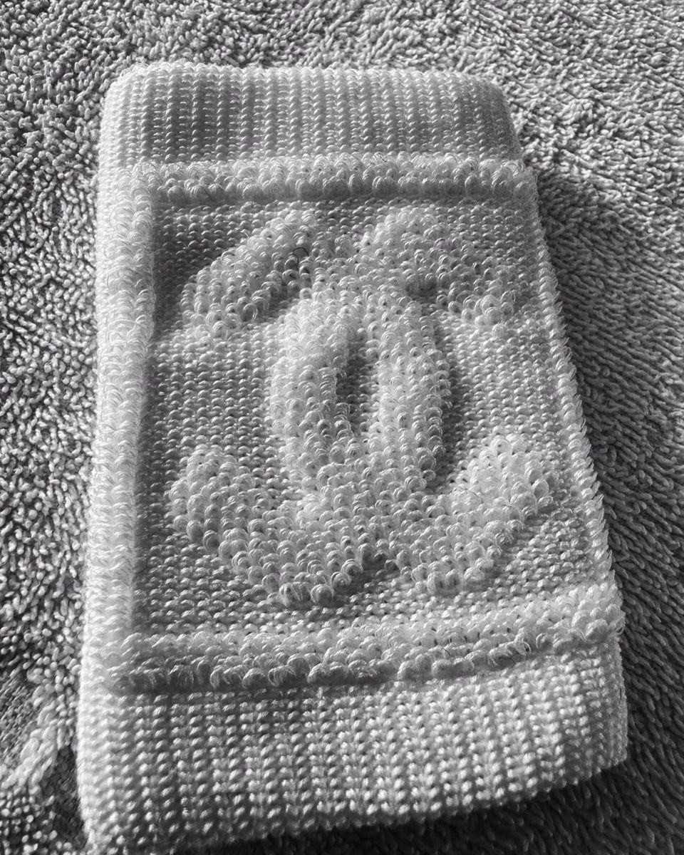 Racchette: Set de Tennis complet Chanel – Nuovo e nell'imballaggio originale da Neuchatel venduto da mar_9blm 3