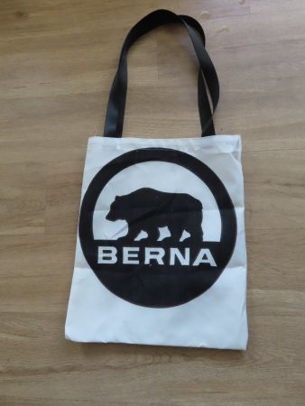 Biete seltene Einkaufstasche mit BERNA LOGO, Neuwertig an.