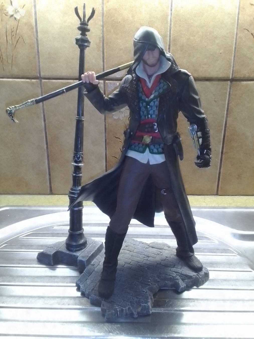 Creed Figuren: Figurine Assassin's Creed Syndicate 26 cm – Gebraucht aus Préverenges von gga_f9hf