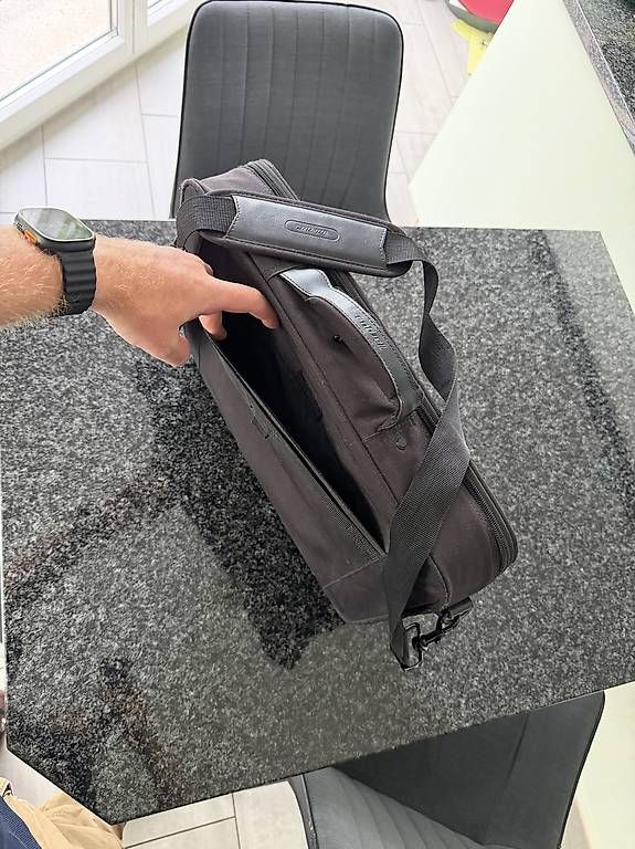 Sacs: grosse Laptoptasche Targus – D'occasion à Rain par LuzRaeder 1