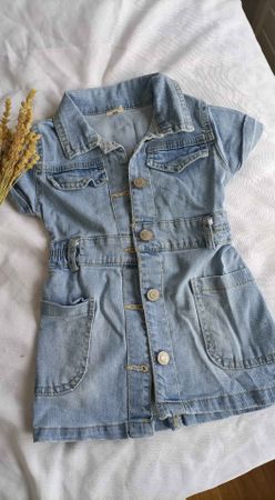Adorable robe en jean 18 mois - Parfaite pour l'été!
