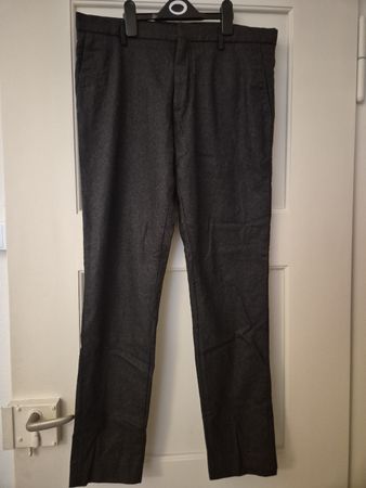 COS Hose dunkelgrau Grösse 38 super Zustand