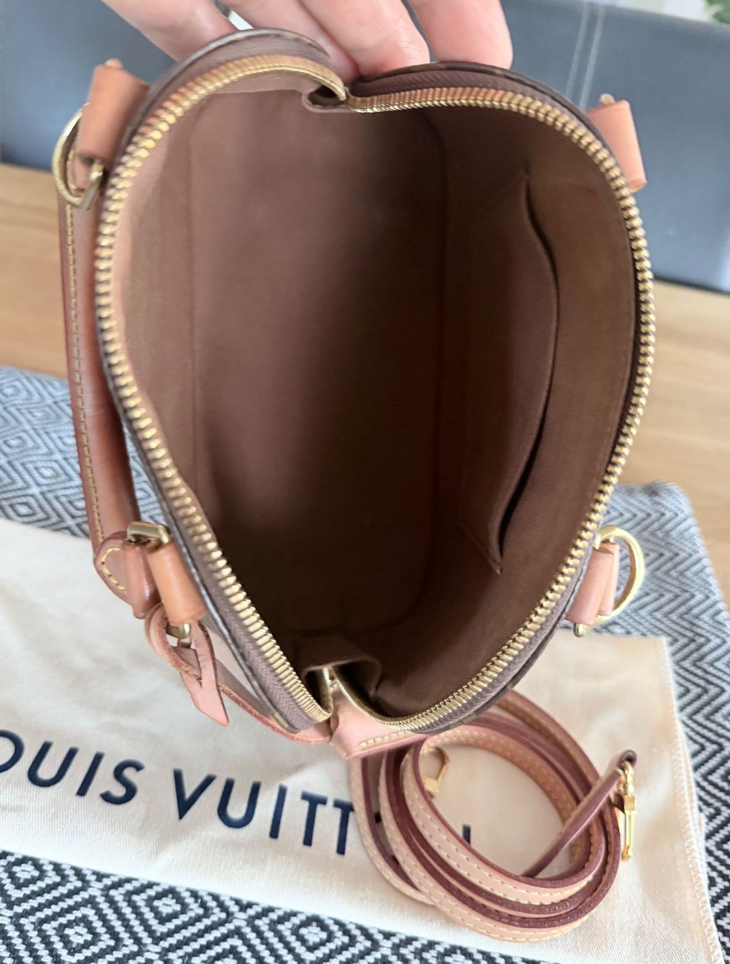 Louis Vuitton Taschen für Damen: Louis Vuitton Alma BB – Gebraucht aus Reinach AG von RobbisB 8