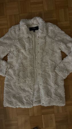 Vero Moda Kuscheljacke in Weiss - Perfekt für den Winter!