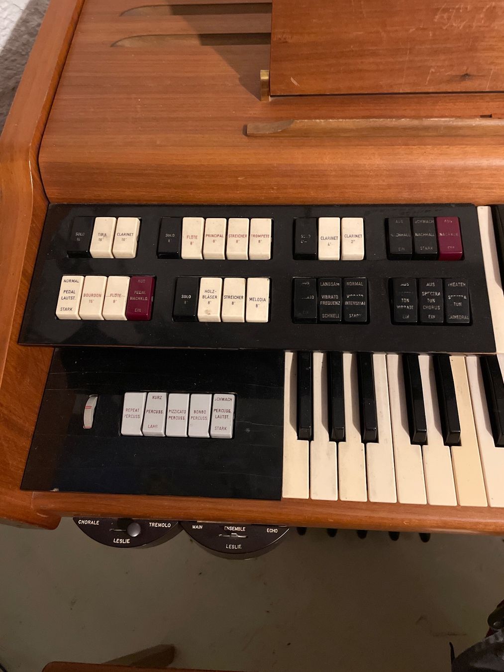 Wurlitzer Musikinstrumente: Elektrische Wurlitzer Orgel, ca.1970, mit eingebautem Leslie – Gebraucht aus Basel von Ellen_Bee 2