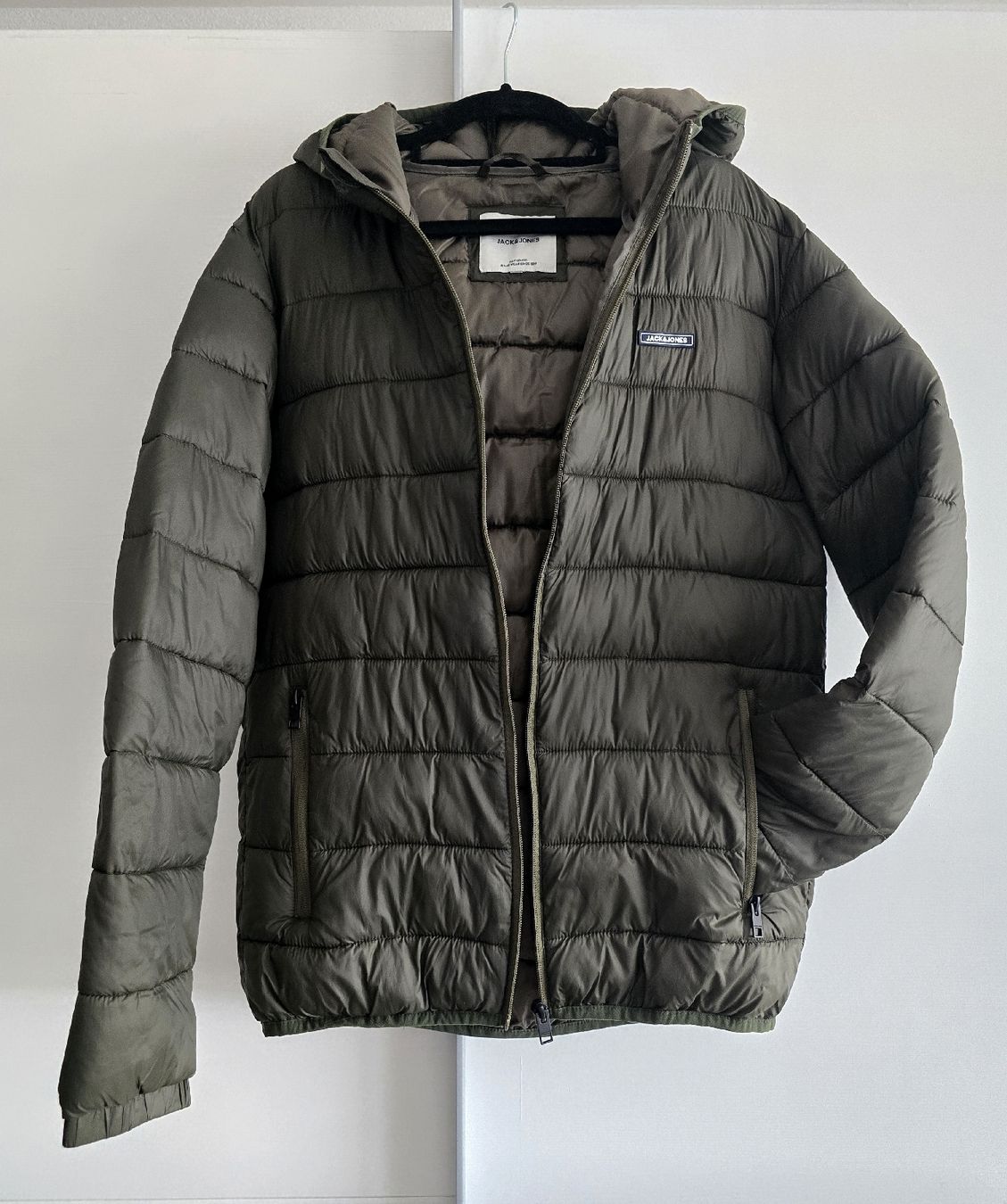 Jack & Jones Giacche: Jack&Jones wattierte Übergangsjacke Gr.S/M – Usato da Oberweningen venduto da tigerwutz