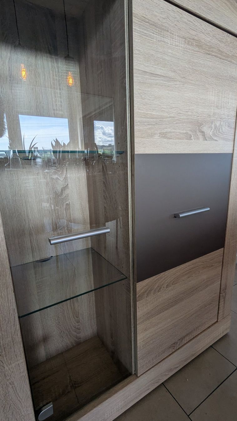 Schränke: Highboard mit Vitrine + Beleuchtung - Sideboard - Schrank – Gebraucht aus Remetschwil von Snuec 5
