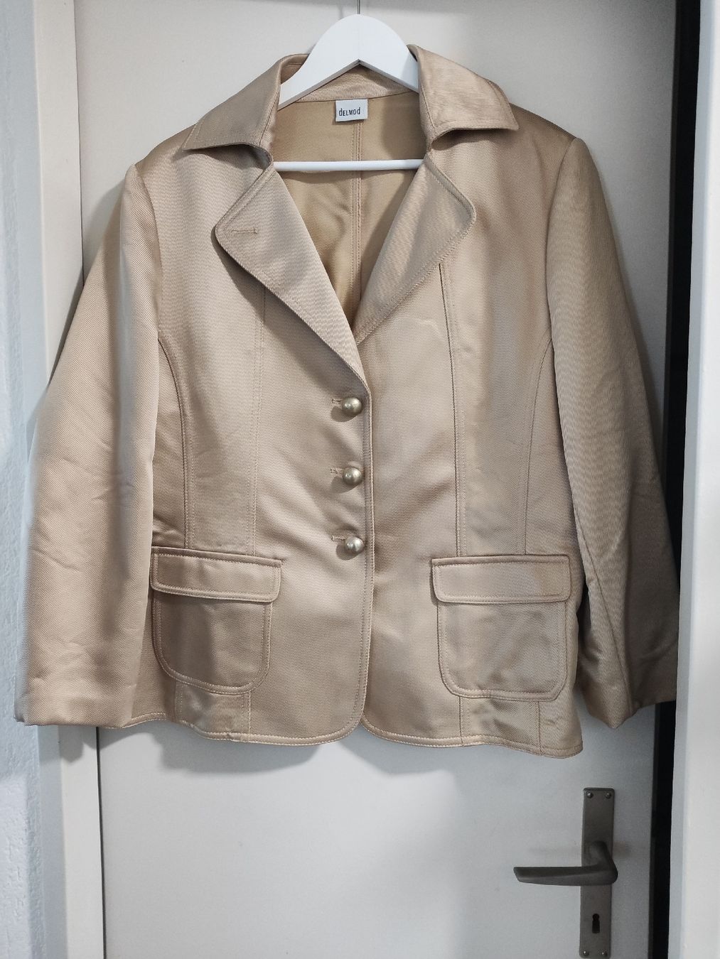 Giacche: Blazer goldig delmod 44 – Nuovo (secondo la descrizione) da Münchenbuchsee venduto da Cori1968
