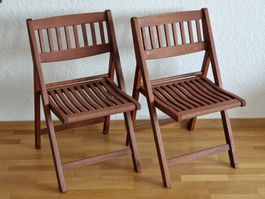 2 hochwertige Holzstühle - Balkonstühle - Garten