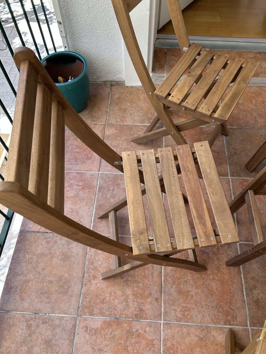 Ikea Set di tavolo e panche: Ikea Balkontisch mit Stühlen und Hocker – Usato da Basel venduto da marcvo 3