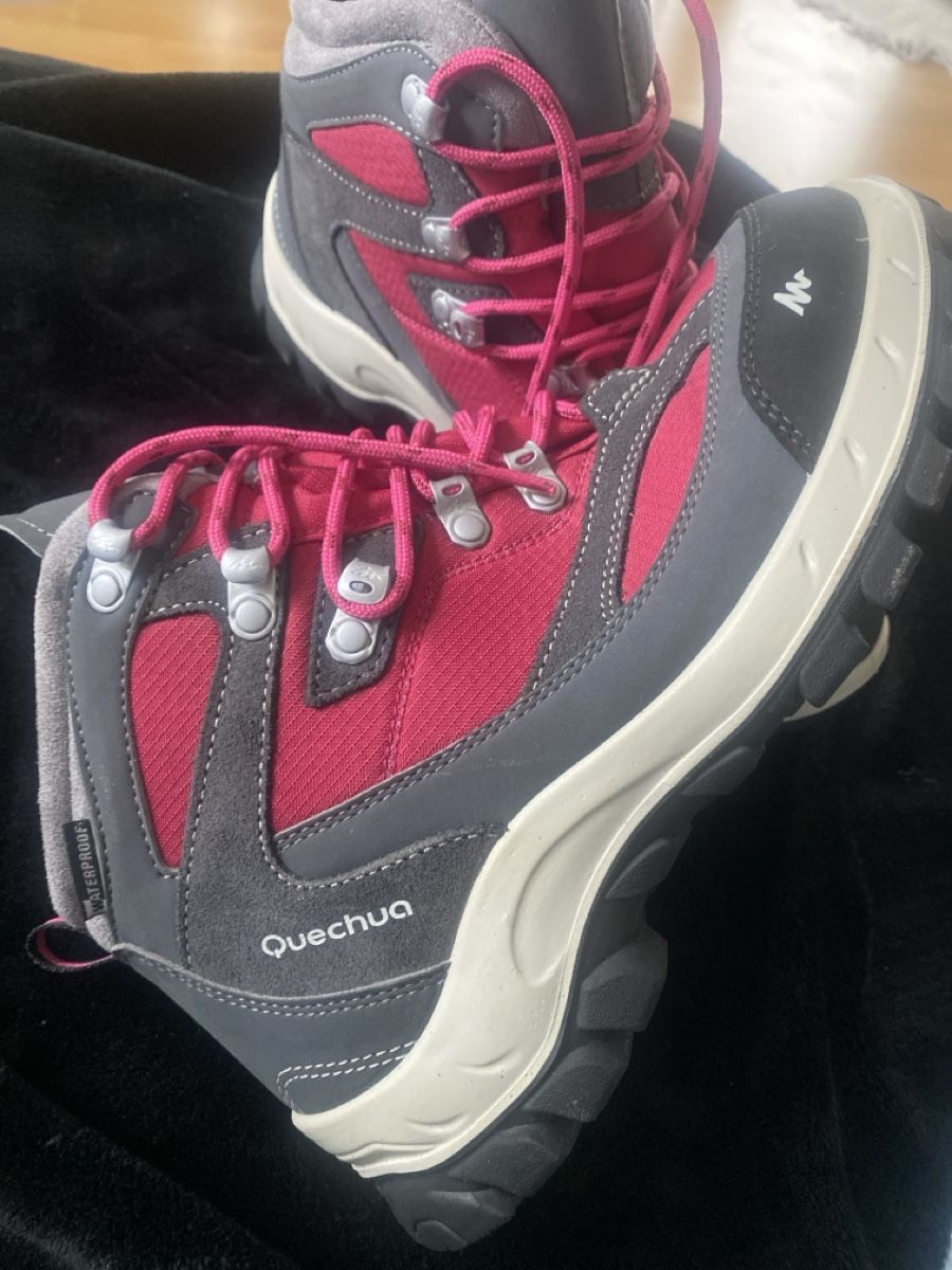 Decathlon Scarpe da donna: Quechua Hiking Boots - Size 37 – Nuovo e nell'imballaggio originale da Dietikon venduto da Tdaf33 1