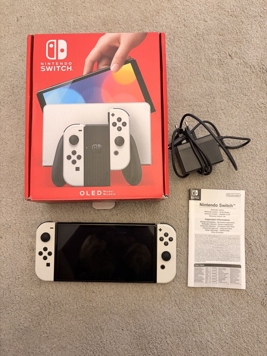 Nintendo Console: Nintendo Switch OLED Modell weiss mit Originalverpackung – Nuovo e nell'imballaggio originale da St.Gallen venduto da rslalfs