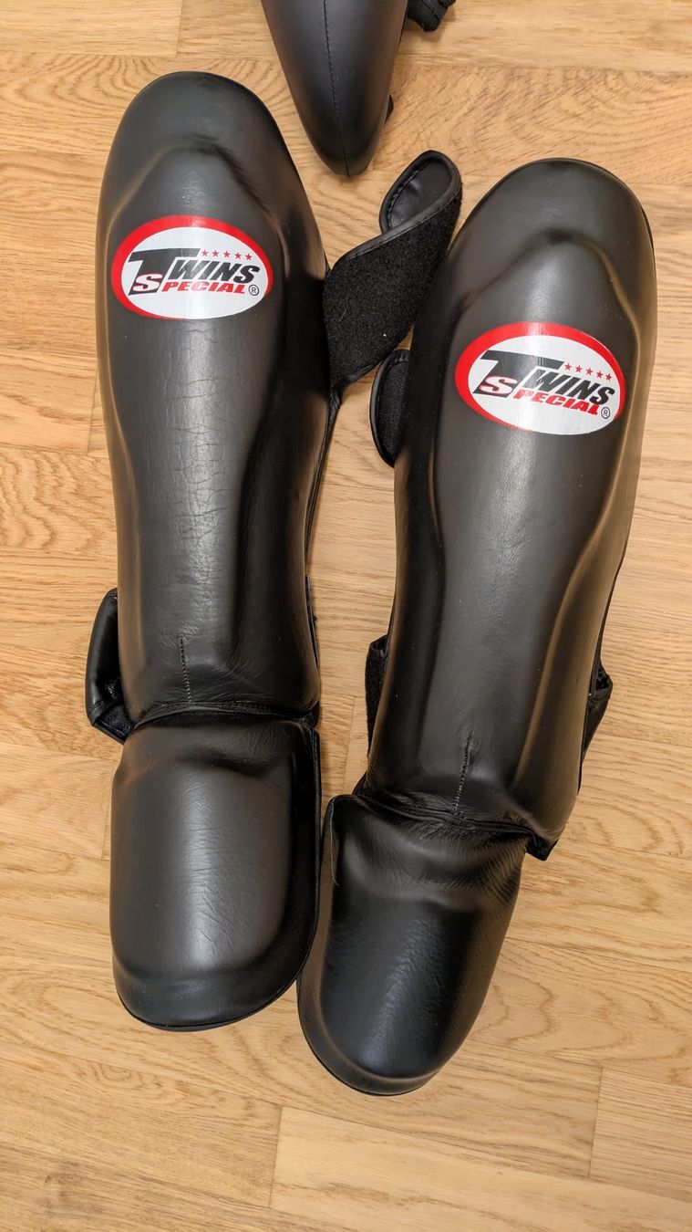 Protections: Équipement complet Krav Maga/boxe – D'occasion à Fribourg par TercierM 4