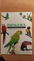 Div. Bücher über Sittiche und Papageien