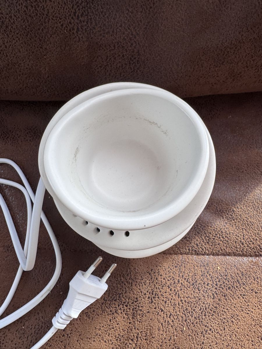 Partylite Diffuseurs: Partylite - Diffuseur de parfum électrique – D'occasion à Orges par Lapin 3