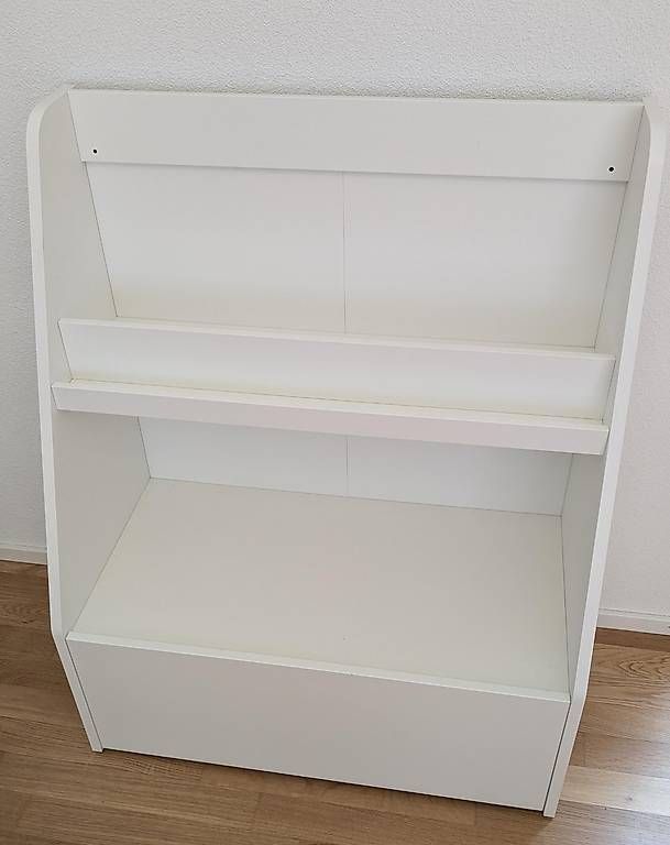 Regale: Kinder Buchregal Ikea Bergig – Gebraucht aus Sargans von mat_d5bl