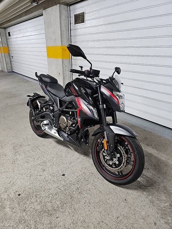: VOGE 300 R, 4 Monate alt – Usato da Niederhasli venduto da madmax23 3