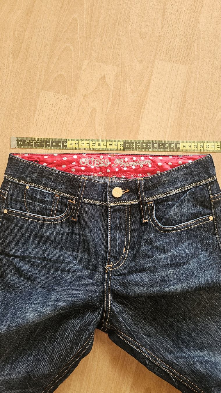 Guess Jeans: GUESS Jeans 27 – Gebraucht aus Rheinfelden von DHS 1