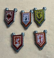5 Stück. Lego Nexo Knights Schilder Set.