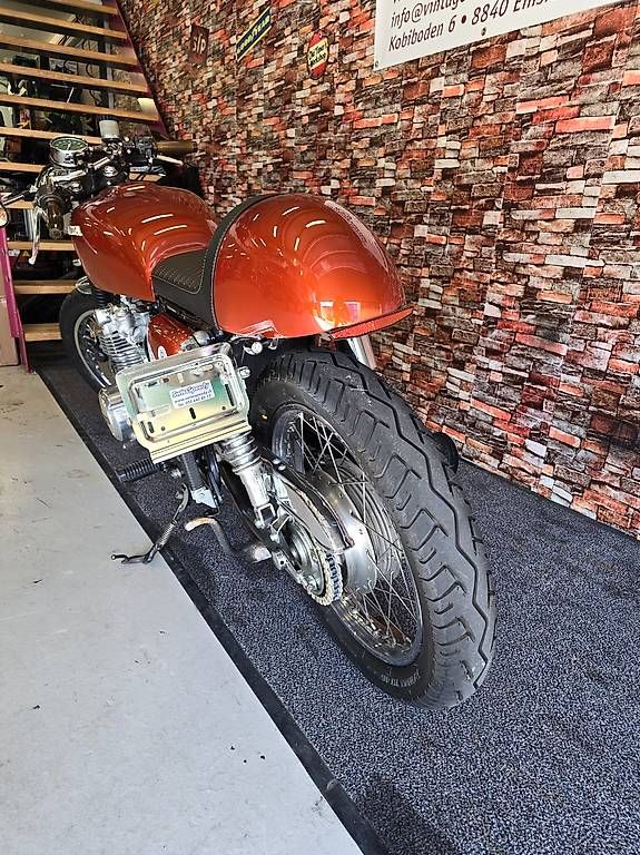 Strada: Honda CB550F Cafe Racer – Usato da Einsiedeln venduto da Vintage-Toeff 3