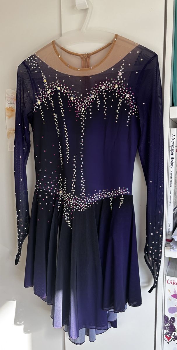 Costumi: Eiskunstlauf Kürkleid – Usato da Wallisellen venduto da BigRick 1
