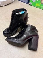 Stiefel mit Absatz (Gr. 38)