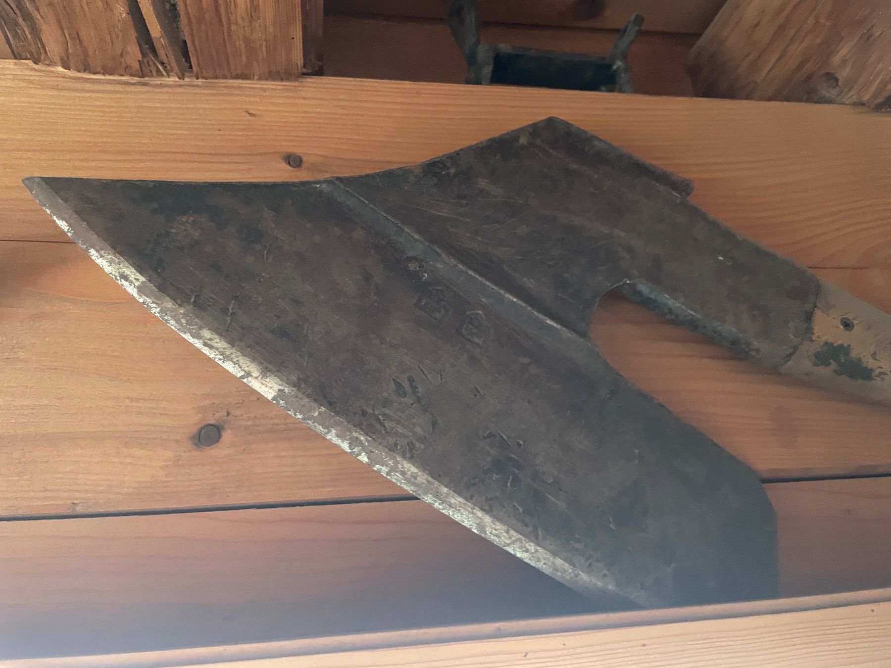 Tutti gli attrezzi: Antikes Breitbeil oder Breitaxt – Usato da Volketswil venduto da rubin74 2
