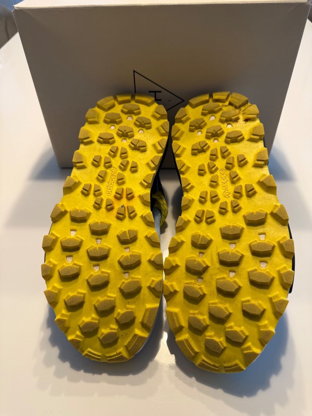 Adidas Scarpe da uomo: Adidas PW Solar HU NMD – Usato da Bienne venduto da CarlosOliveira 2