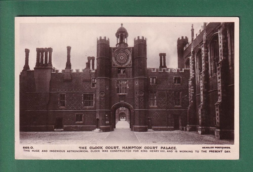 HAMPTON COURT PALACE - The clock court | Kaufen auf Ricardo