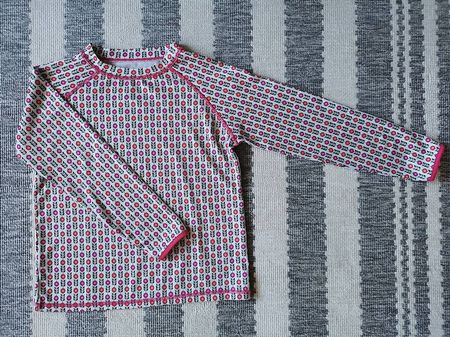 UV-Shirt von ducKsday - Gr. 134 NEU