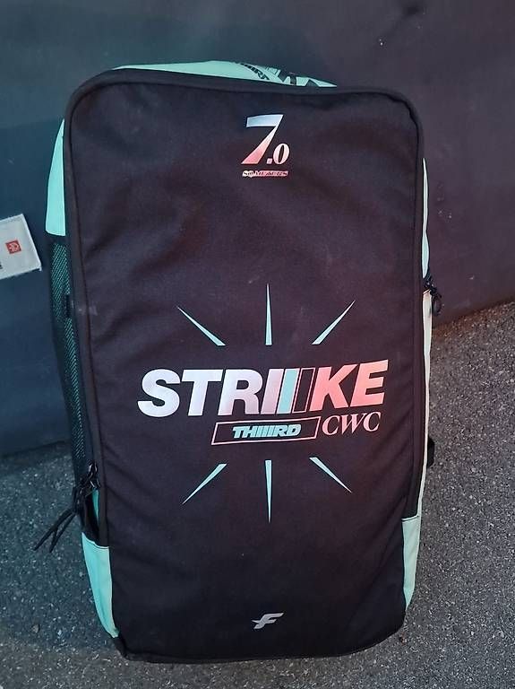 Kite: F-One Strike third cwc 7qm – D'occasion à Zürich par rap_r62g
