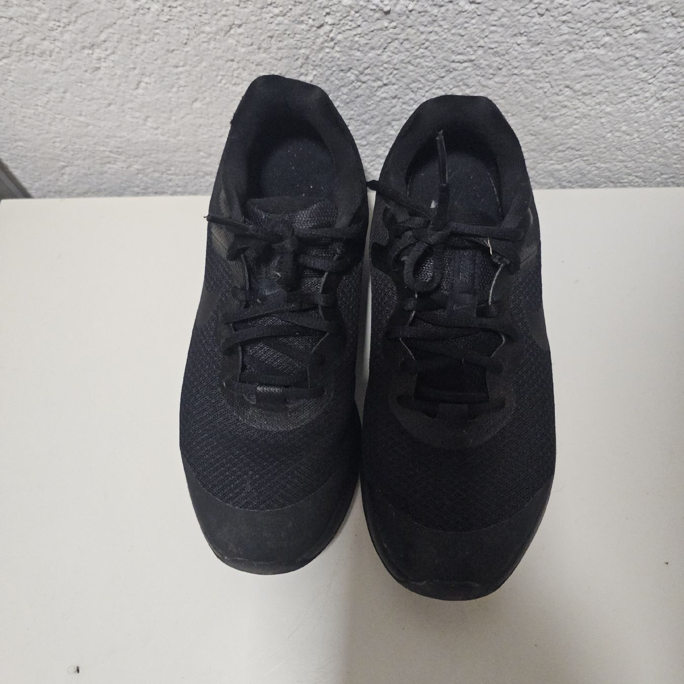 Nike Scarpe da uomo: Nike Revolution noir, taille 40 – Nuovo (secondo la descrizione) da Sornetan venduto da T.a333 1