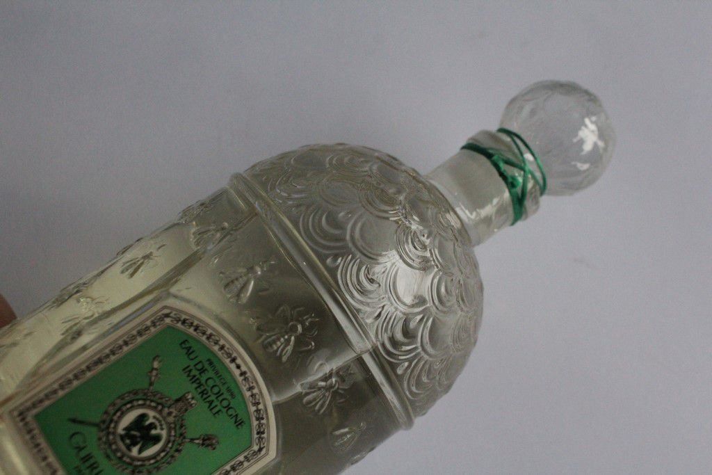 Guerlain Profumi & Eau de Toilette: GUERLAIN Eau de Cologne Impériale 250 ml – Usato da Vandoeuvres venduto da Dom-Tom 2