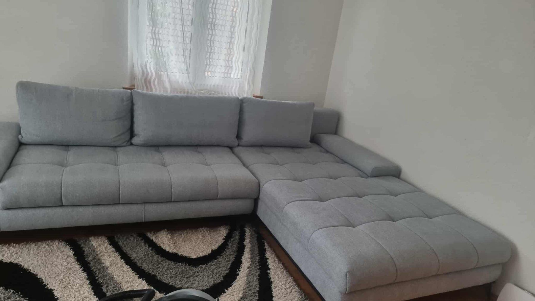 Divani: ECKSOFA (Excellent condition and very accomodating) – Nuovo (secondo la descrizione) da oberengstringen venduto da ahm_8cyw 1