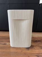 Muuto Ridge Vase  mit Gebrauchsspuren