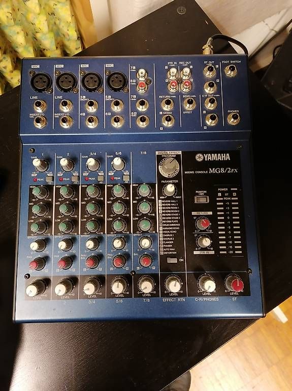 Console di mixaggio: Mischpult Yamaha – Usato da Beringen venduto da ssh_9fzt