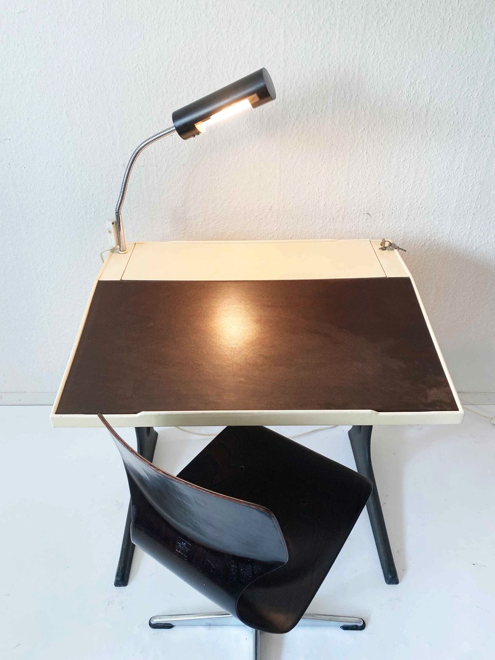Bureaux: Kinder Design Schreibtisch Luigi Colani – D'occasion à Beringen par Kultgut 8