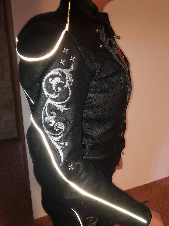 Dainese Completi & Tailleur: Dainesse Motorrad Lederkombi mit Protektoren – Usato da Münchwilen TG venduto da towi_01 3