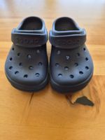 Dunkelblaue Kinder Crocs, Grösse C8 (23/24), wenig getragen!