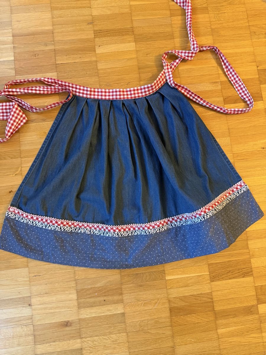 Kleider: Dirndl – Gebraucht aus St. Gallen von sve_m7mk 1