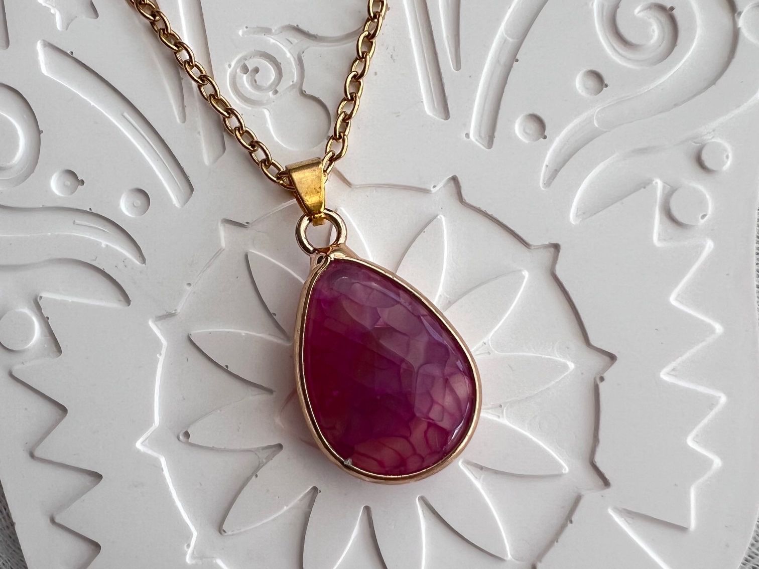 Ciondoli: Pendentif en agate rose – Nuovo e nell'imballaggio originale da Pully venduto da sunaddict