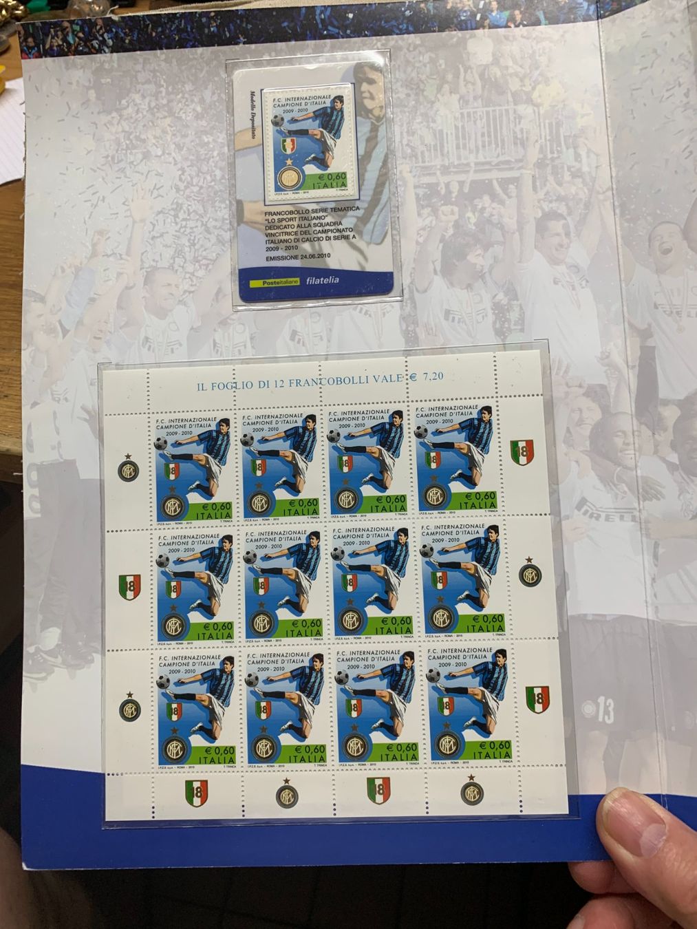 Tutti i francobolli: Inter - Campioni d' Italia 2009/2010 – Nuovo (secondo la descrizione) da Sorengo venduto da 74in 1