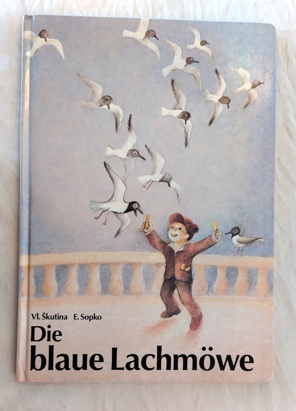 Libri: Die blaue Lachmöwe / Bilderbuch 1989 von Eugen Sopko – Usato da Bellach venduto da JingleJerry