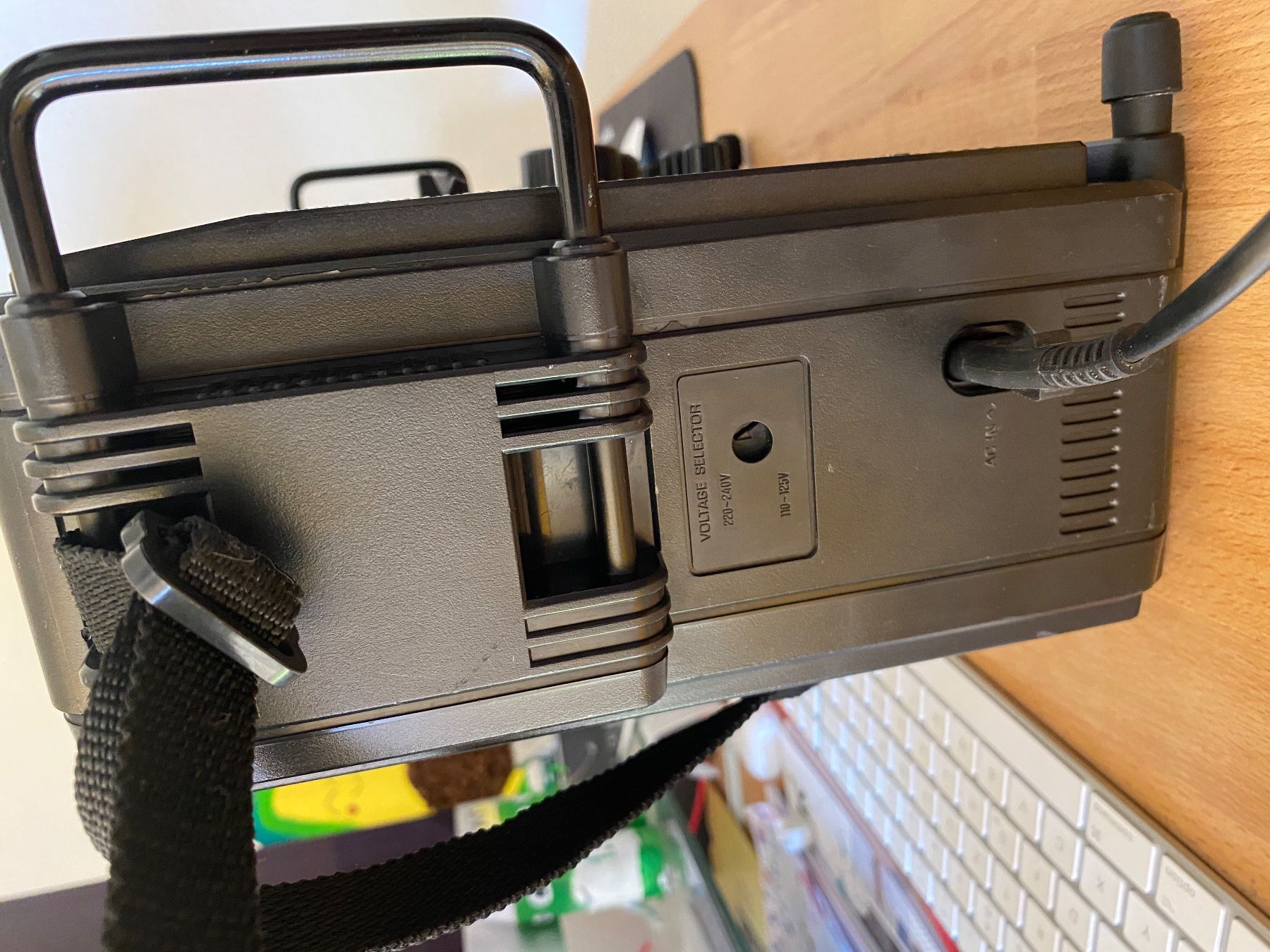 Panasonic Radio: Radio National Panasonic DR-28 – Difettoso da La Tour-de-Peilz venduto da Rullis 4