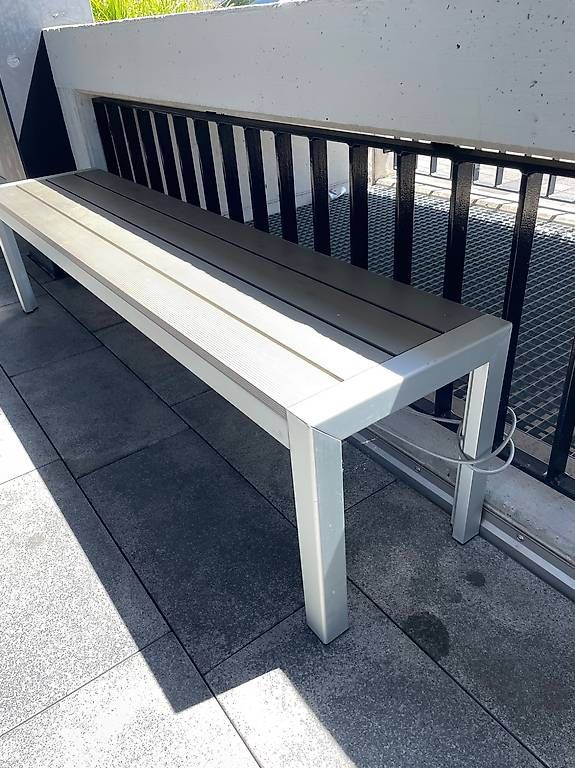 Panchine: Gartenbank aus Aluminium – Usato da Auw venduto da Sappelt 3