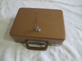 Geldkassette Moneta Mit Schloss Metall Vintage  Selten Rar