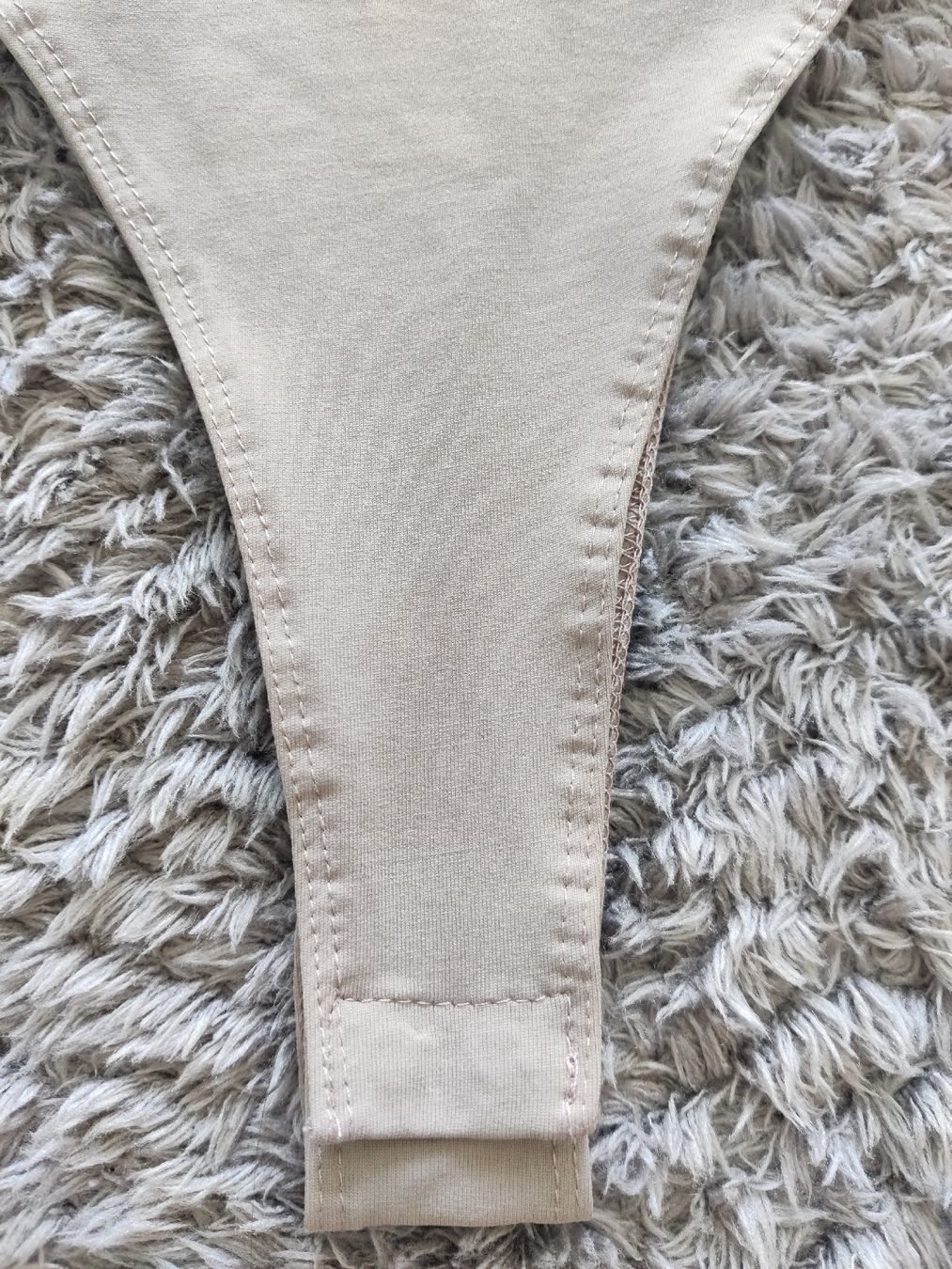 Primark Top: Body – Nuovo (secondo la descrizione) da Pieterlen venduto da Saemelili 1